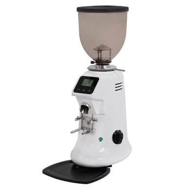 Ntawm Thov កាហ្វេ Grinder